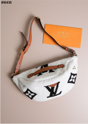 🔆 [LOUIS VUITTON] 루이비통 시어링 범 백 🔆