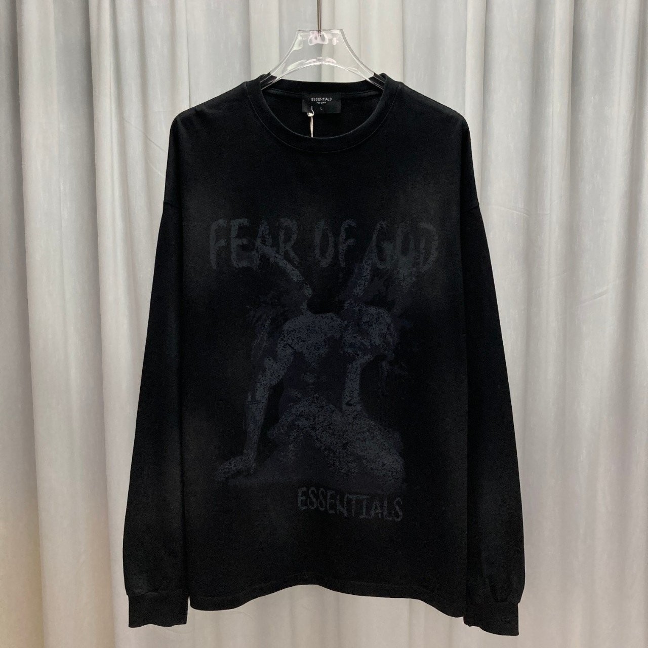 피*어오브갓 FOG ESSENTIALS 우울한 엔젤레터 로고 프린트 워싱 티셔츠 입고~