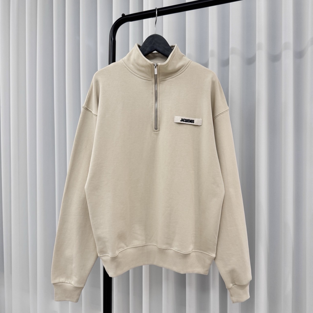 ➰자크뮈스 그로그랭 지퍼 스웻셔츠
