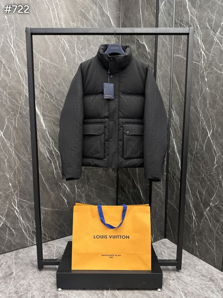 #루이비통 24FW 모노그램 다운 패딩 자켓