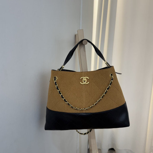 🤴🏻  #샤넬 25A 쇼퍼백🤴🏻 신상입고🤴🏻