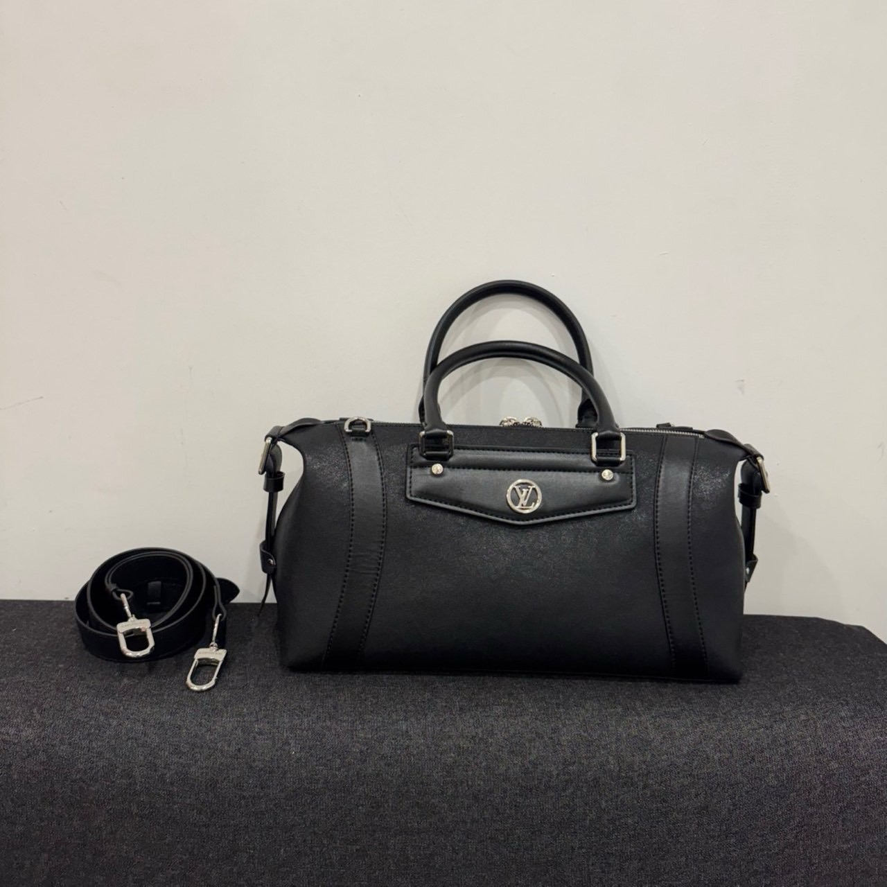 🤴🏻 #루비통 (L.V) LV 바이커 MM🤴🏻