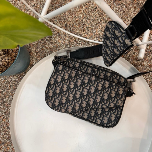 🤴🏻  #디올 (D*or)  트리플 파우치백 🤴🏻