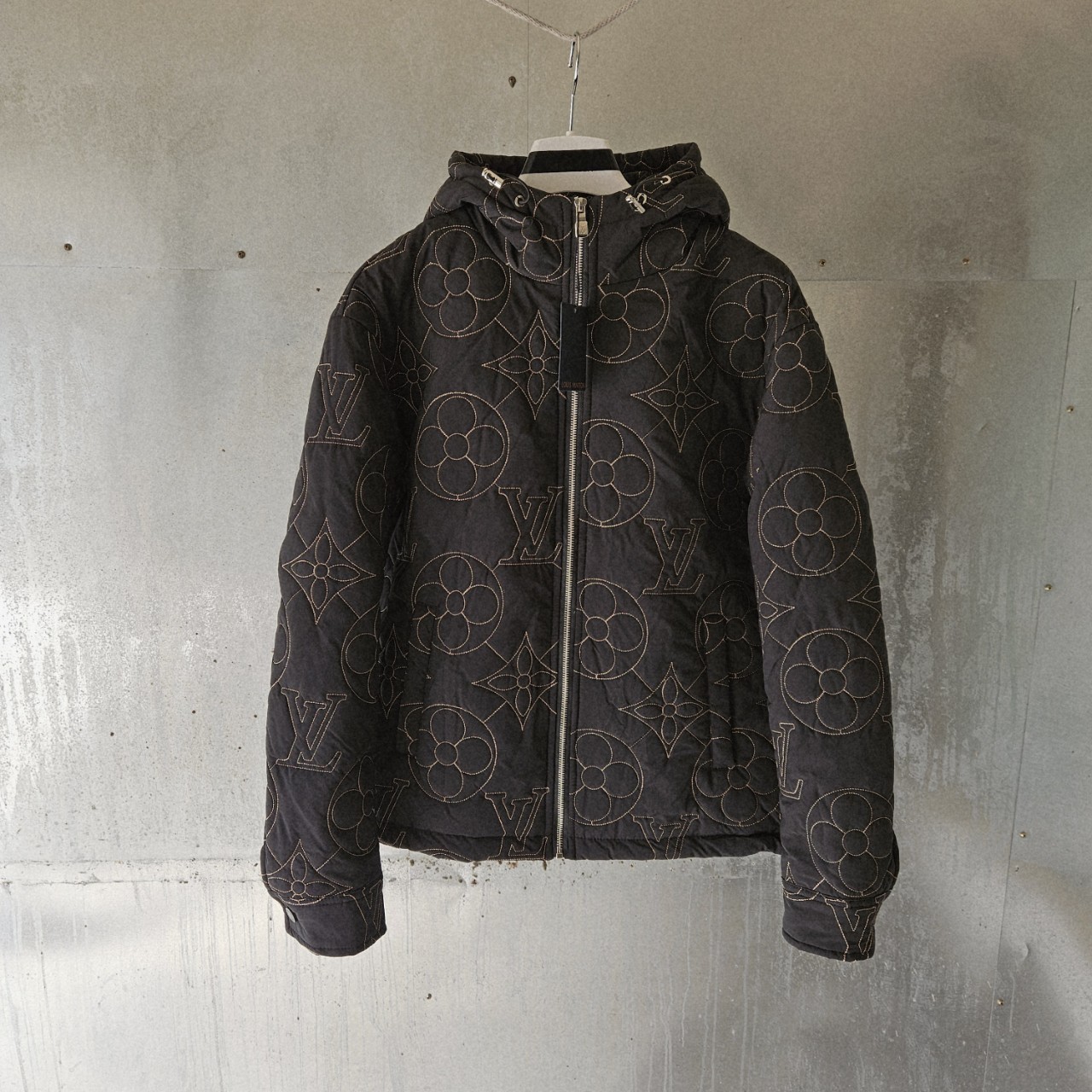 루*비* 모노그램 플라워 퀄팅 후드자켓