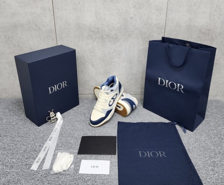 D B57 미드탑 스니커즈