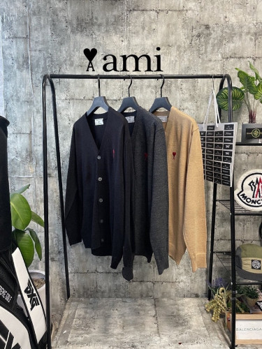 AM 스몰하트 자수 가디건