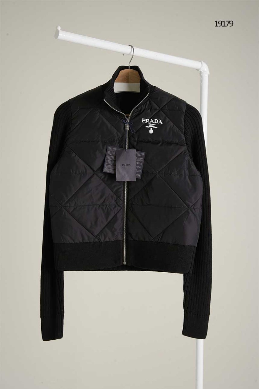 🔆 [PRADA] 프라다 여성 니트 퀼팅 자켓 🔆
