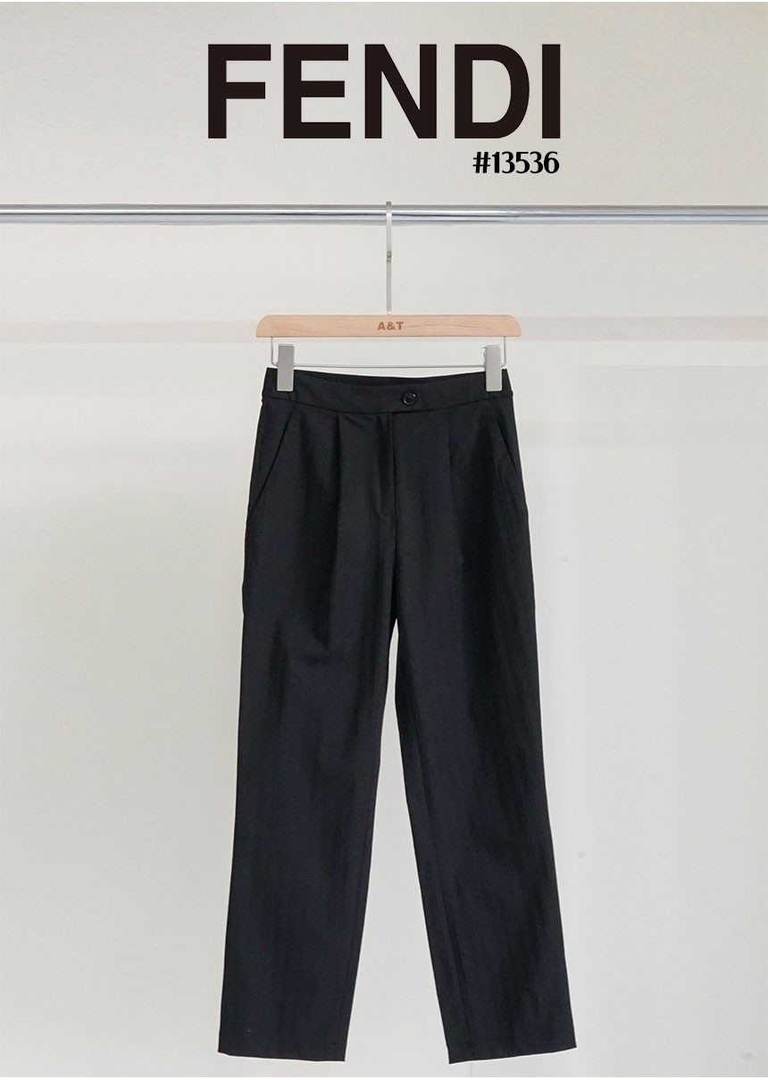 🔆 [FENDI] 팬디 여성 FF 핀턱 슬림핏 9부 팬츠 🔆