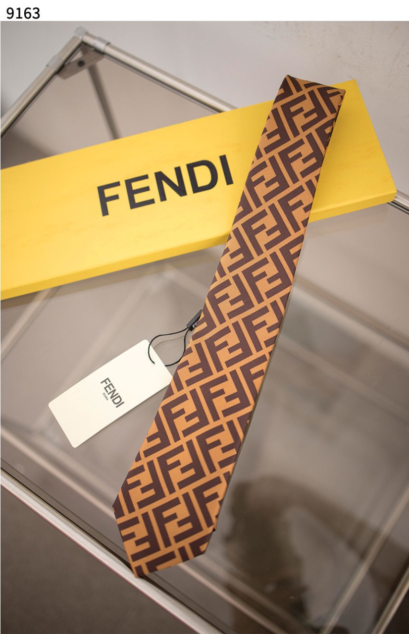 #펜디 [FENDI] FF 패턴 실크 넥타이 신상입고💢 #넥타이 #9163