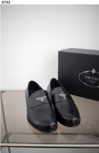 #프라다 [PRADA] 프라다 남성 애나멜 삼각로고 로퍼 신상입고💢 #신발 #8793