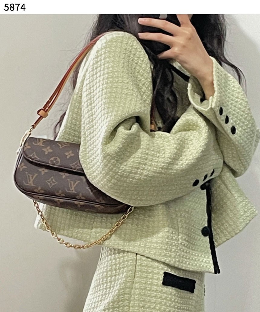 #루이비통 [Louis Vuitton] 수입프리미엄급 월릿 온 체인 아이비 신상 입고💢 #가방 #태그 #5874