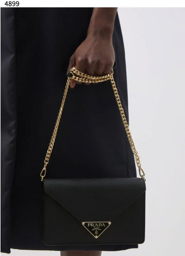 #프라다 [PRADA] 수입프리미엄급 프라다 사피아노 레더 숄더백 신상 입고 💢 #태그 #가방 #4899
