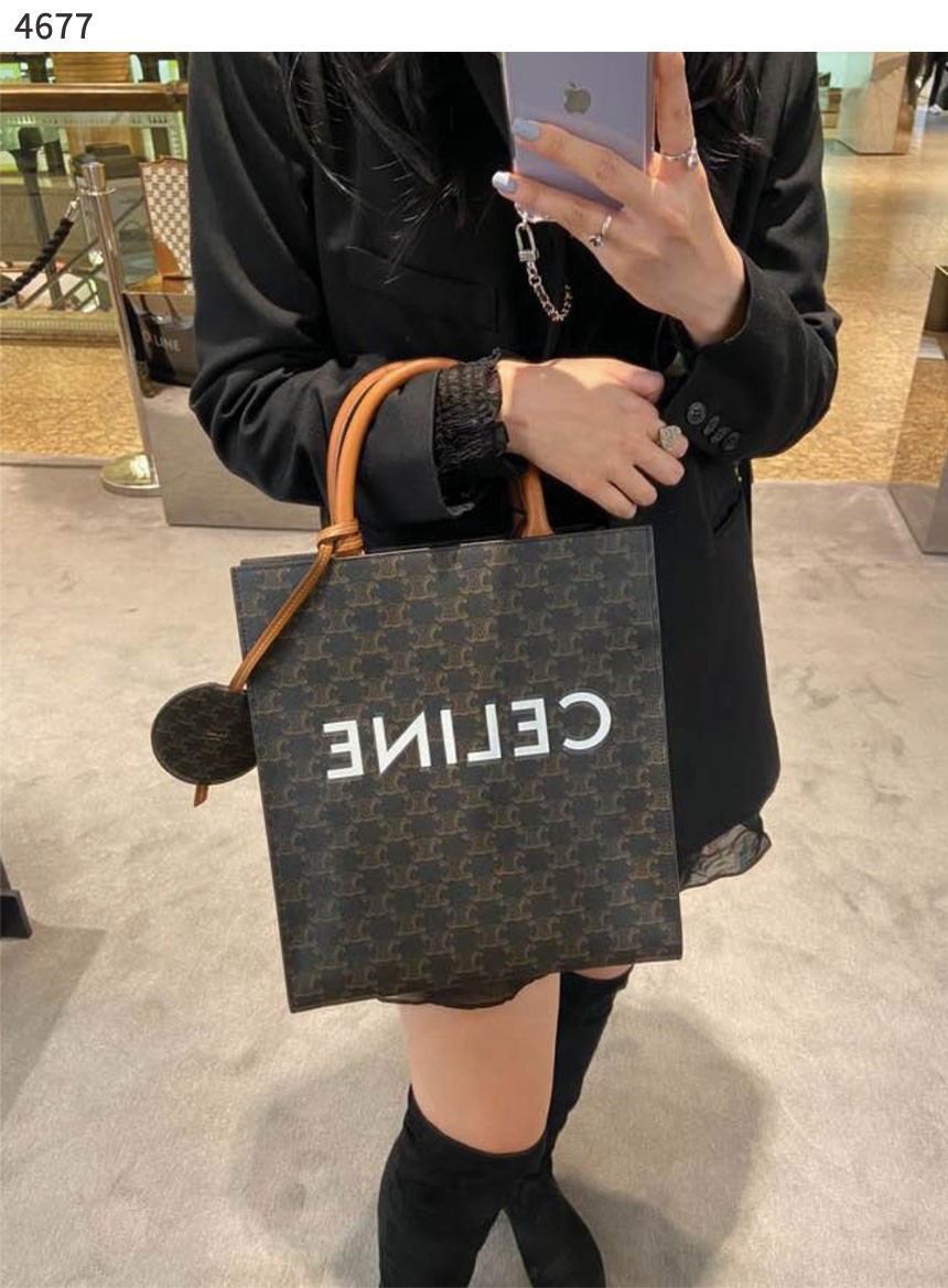 #셀린느 [CELINE] 수입프리미엄급  버티컬 카바스 라지백 신상 입고💢 #태그 #가방 #4677
