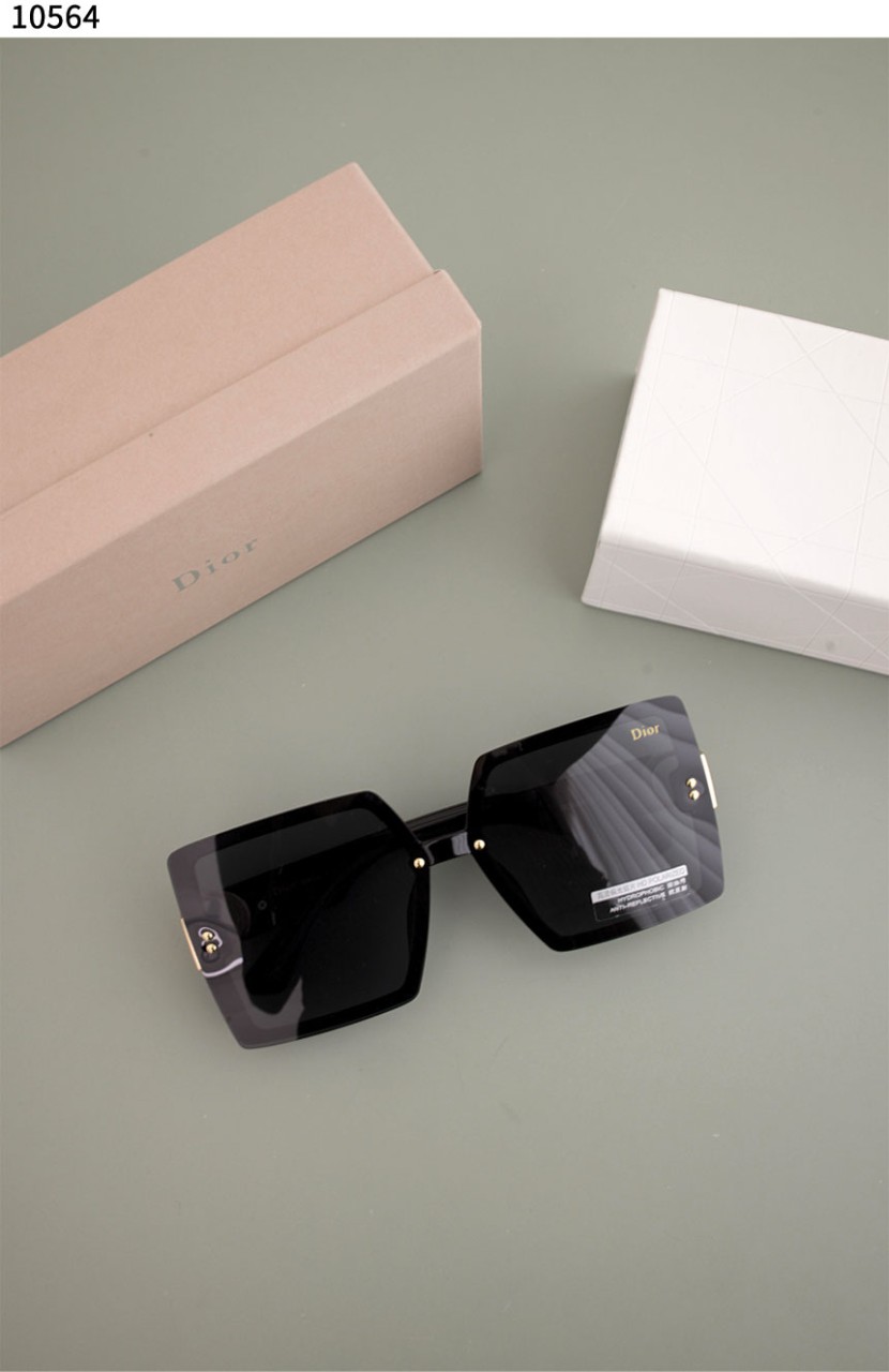 UM #디올 [Christian Dior] 디올 블랙 스퀘어 선글라스 신상입고💢 #선글라스 #10564