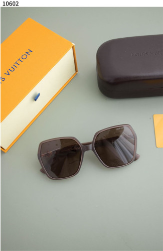 UM #루이비통 [Louis Vuitton] 루이비통 브라운 프레임 선글라스 신상입고💢 #선글라스 #10602
