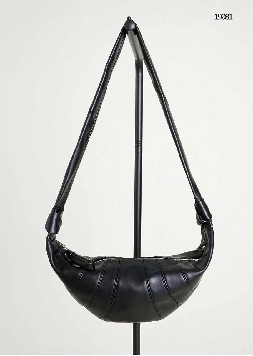 🔆 [LEMAIRE] 르메르 크루아상 범백 미디움 블랙🔆