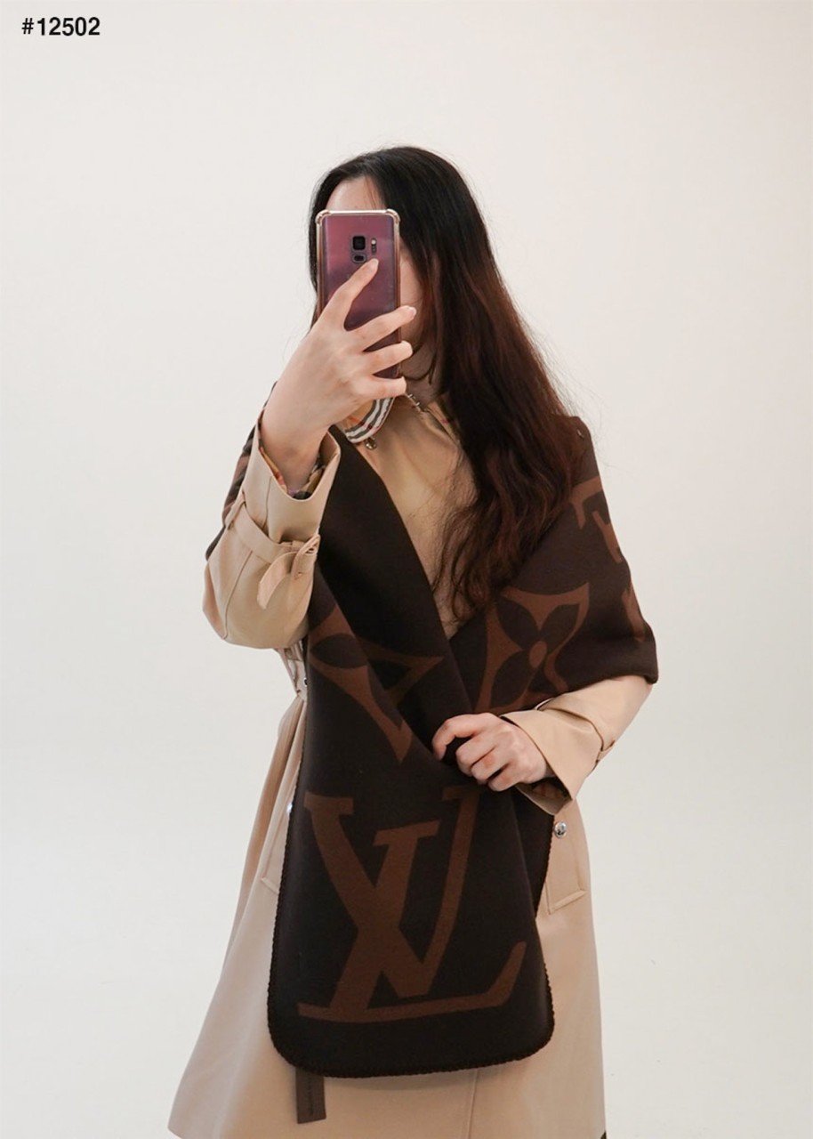 🔆 [LOUIS VUITTON] 루이비통 빅 모노그램 LV 리버서블 머플러 🔆