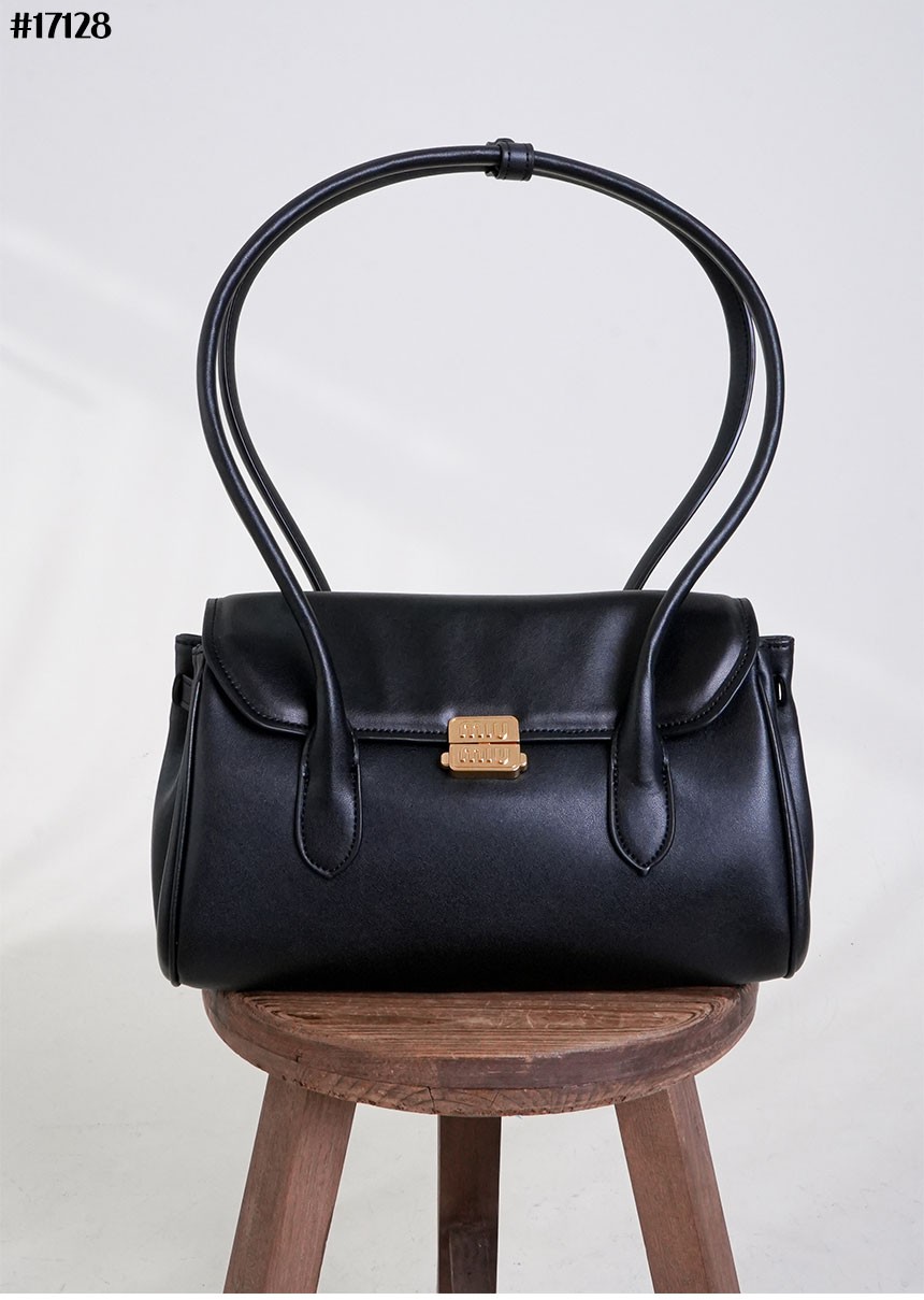 🔆 [MIUMIU] 미우미우 레더 숄더 백 🔆