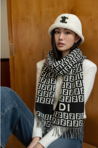 💕 펜* FF로고 자가드 울머플러➡️수입최고급