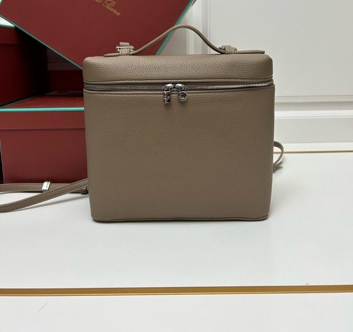 💕 로* 피아나 엑스트라포켓 백팩