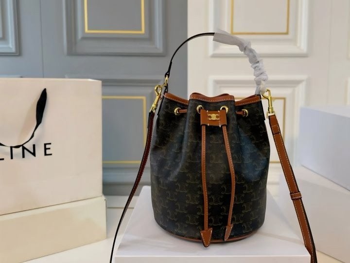 💕 셀** 클라라 버킷백 (풀박)