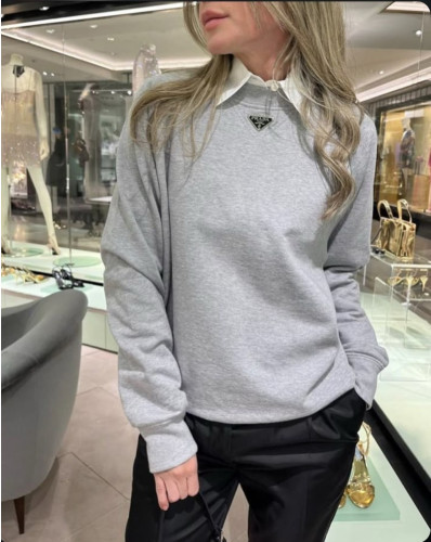 프라다 기모 맨투맨