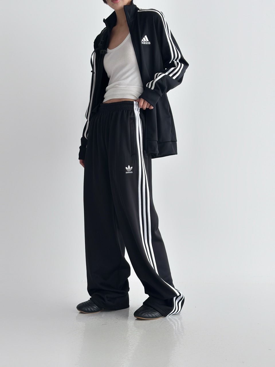 아디다스 기모트랙팬츠