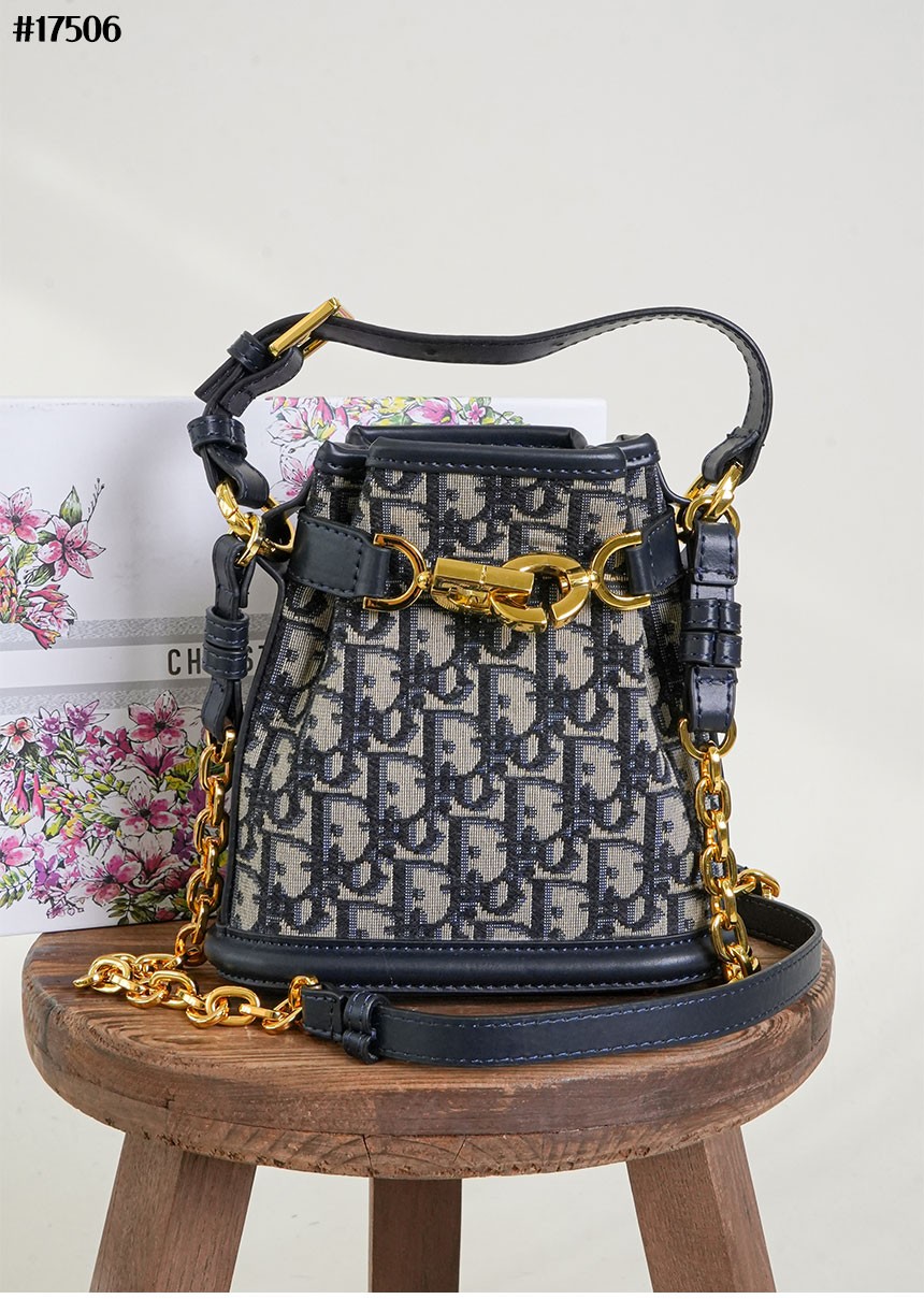 🔆[DIOR] 크리스찬 디올 C'est 스몰 백 🔆