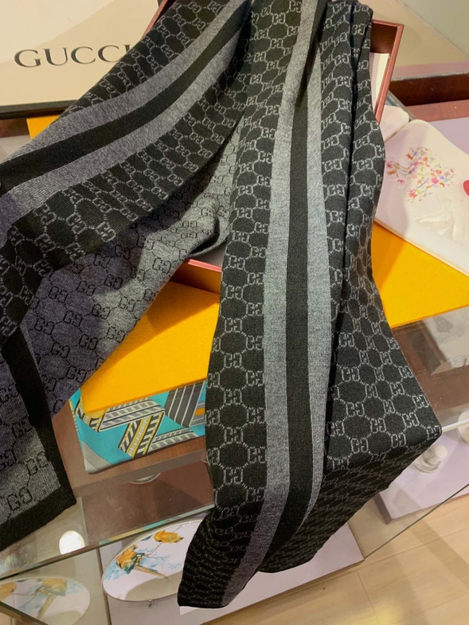 구찌 GG투톤 웹라인 울 머플러(3color)