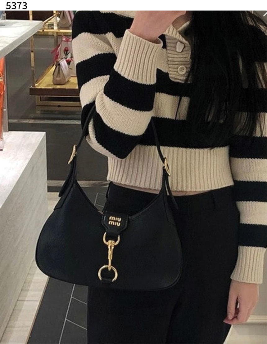 #미우미우 [MIU MIU] 수입프리미엄급 마드라스 호보백 신상 입고💢 #태그 #가방 #5373