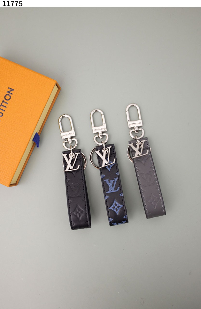 #루이비통 [Louis Vuitton] 네오 LV 클럽(Neo LV Club) 백 참 & 키 홀더 신상입고💢 #키홀더 #11775