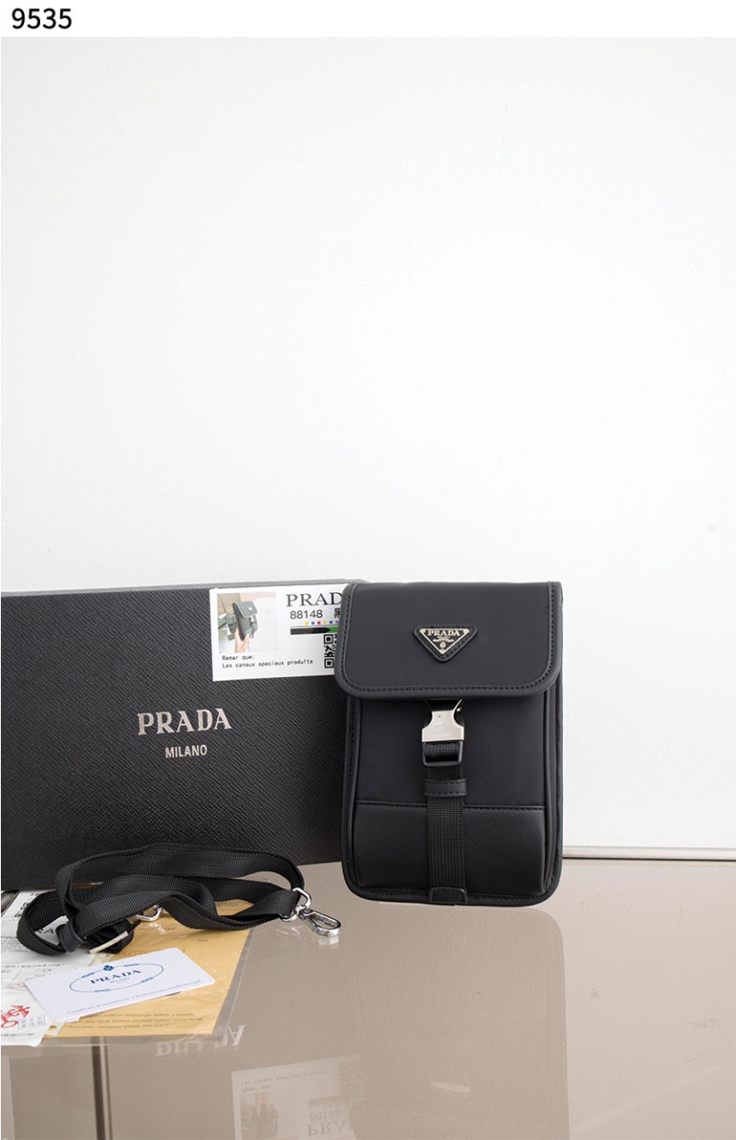 #프라다 [PRADA] 프라다 리나일론 폰파우치 크로스백 신상입고💢 #가방 #9535
