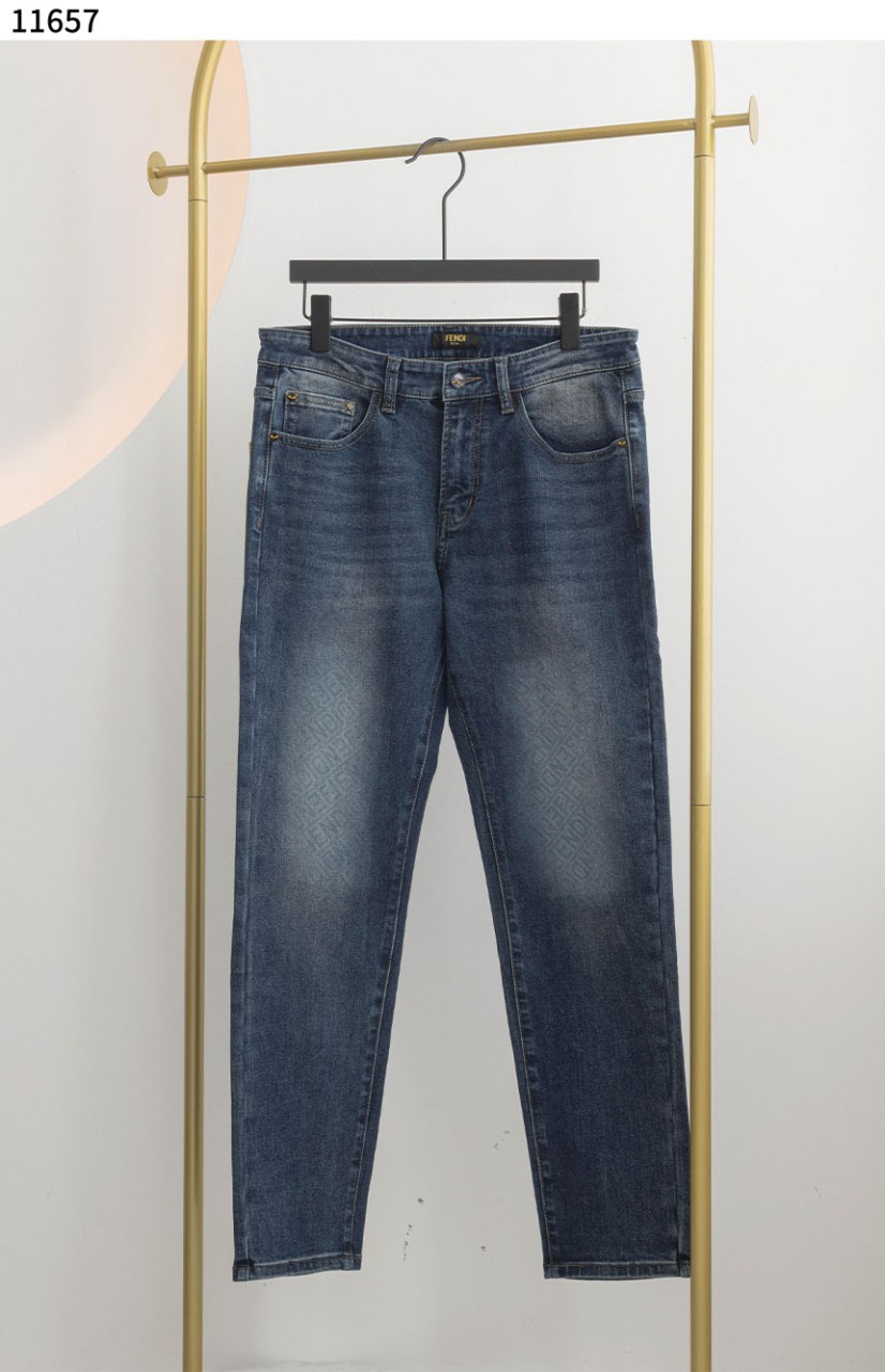 #펜디 [FENDI] 로고 워싱 데님 팬츠 신상입고💢 #하의 #팬츠 #11657