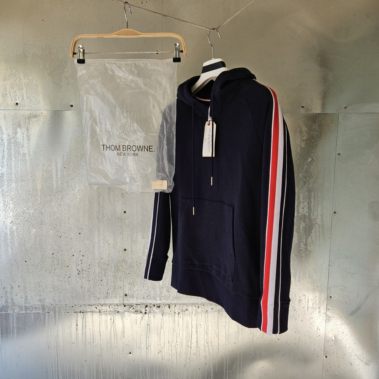 톰*라* 라프리마 삼선 후드