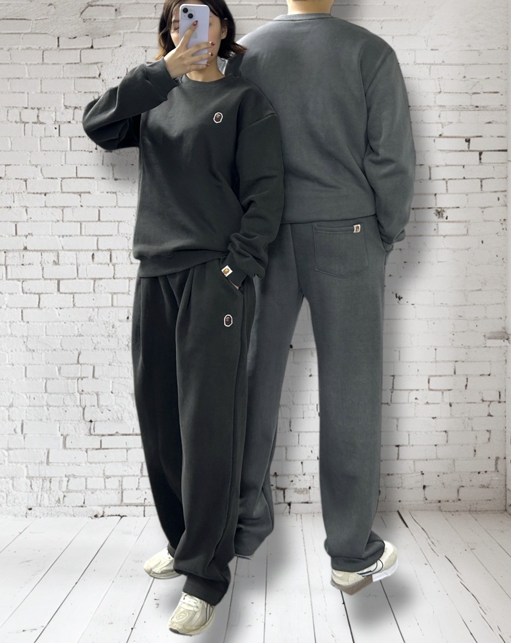 <에이프 기모 피그먼트 맨투맨 턱주름 와이드 팬츠 세트>