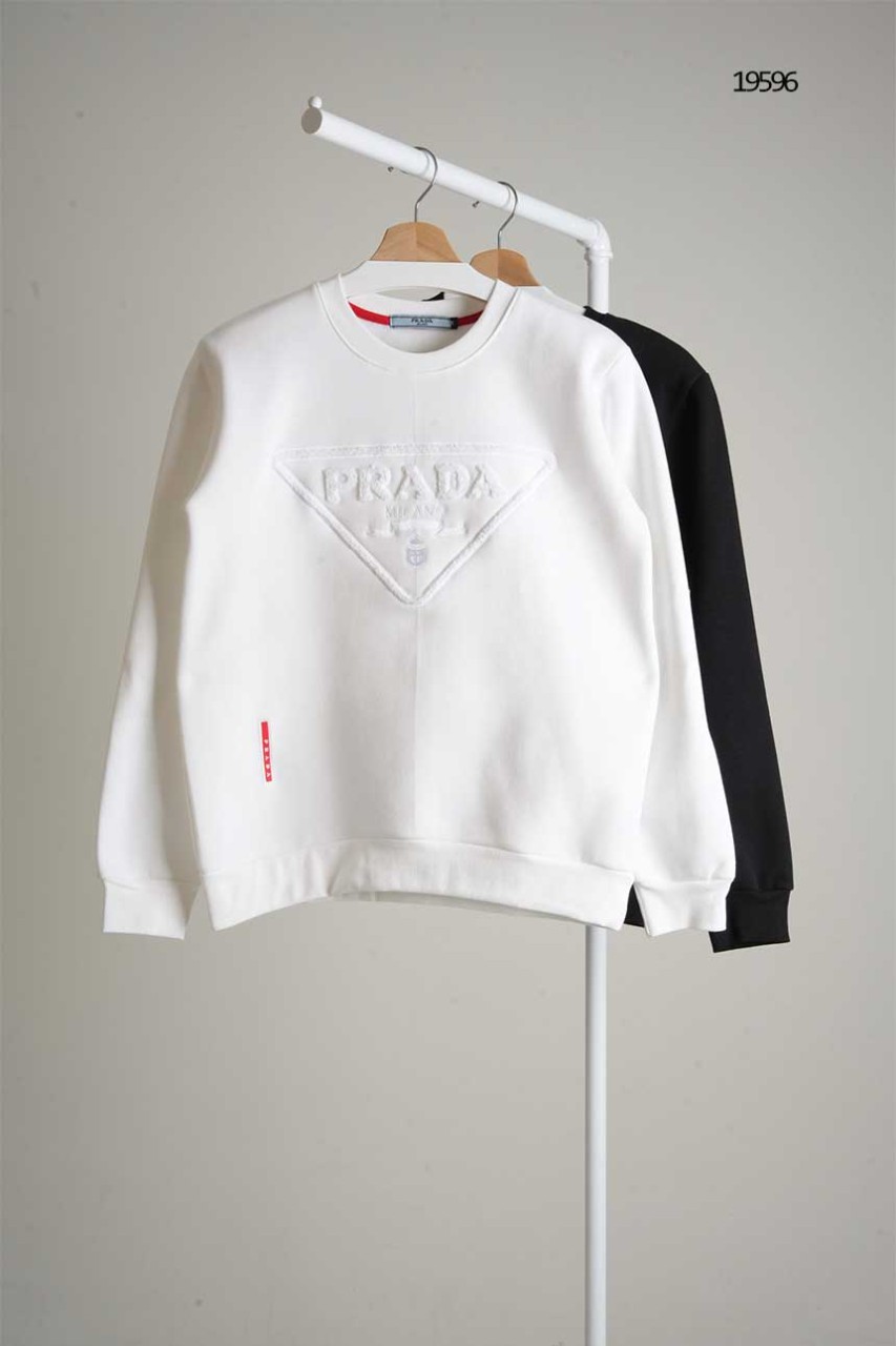 🔆 [PRADA] 프라다 삼각로고 기모 맨투맨 🔆