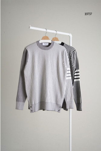 🔆 [THOM BROWNE] 톰브라운 스트라이프 4바 크루넥 니트🔆