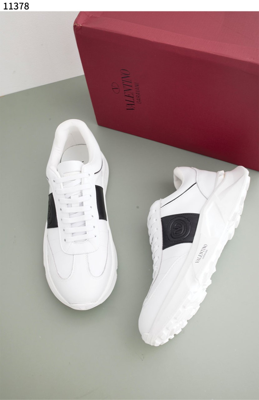 #발렌티노 [VALENTINO] 배색 레더 스니커즈 신상입고💢 #신발 #11378