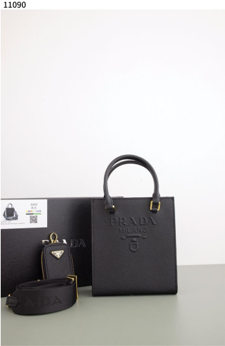 #프라다 [PRADA] 프라다 스몰 사피아노 레더 핸드백  신상입고💢 #가방 #11090