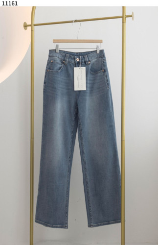 #브루넬로쿠치넬리 [Brunello Cucinelli] 쿠치넬리 여성 캣워싱 데님 팬츠 신상입고💢 #하의 #팬츠 #11161