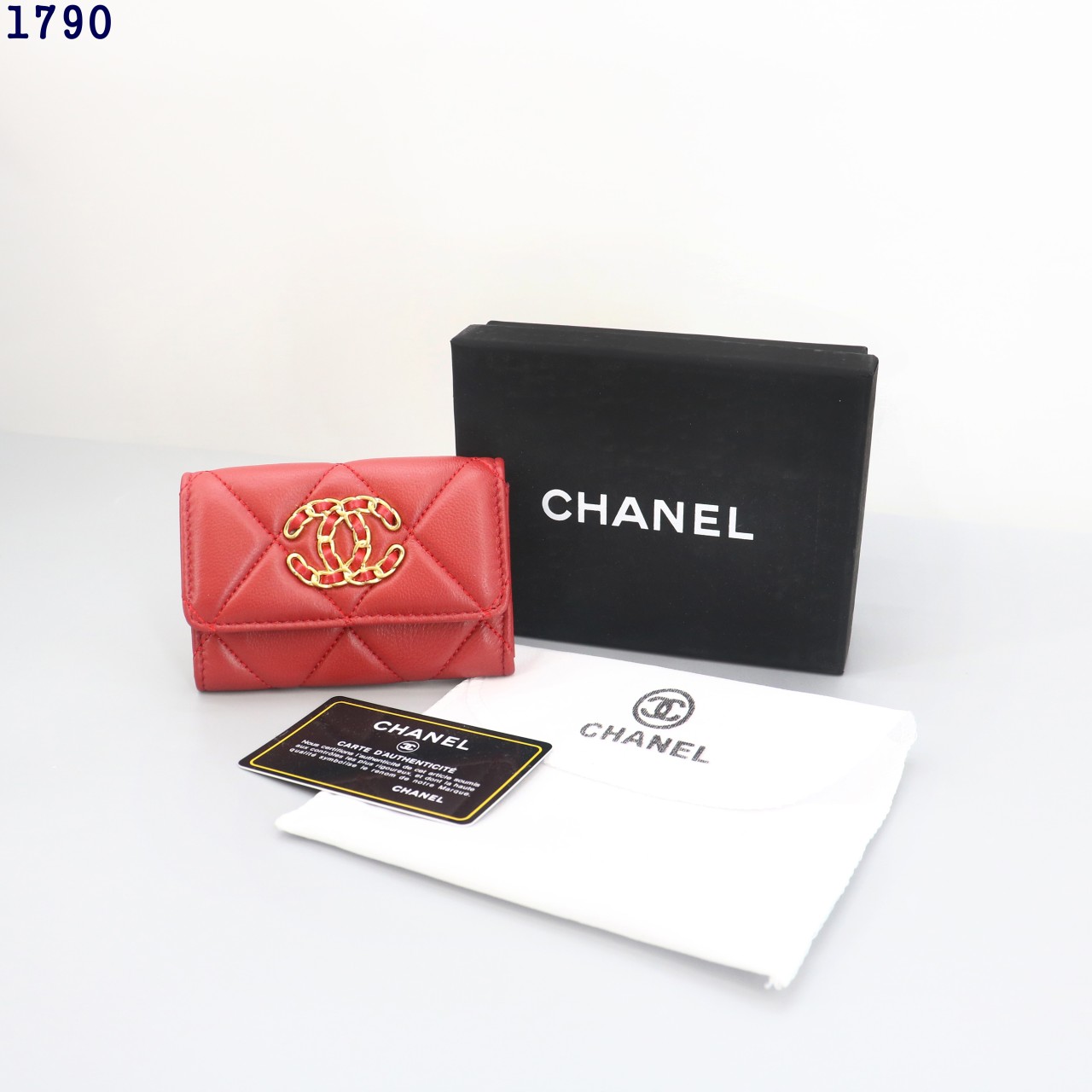 👹샤넬 19 똑딱이 카드 지갑 레드👹