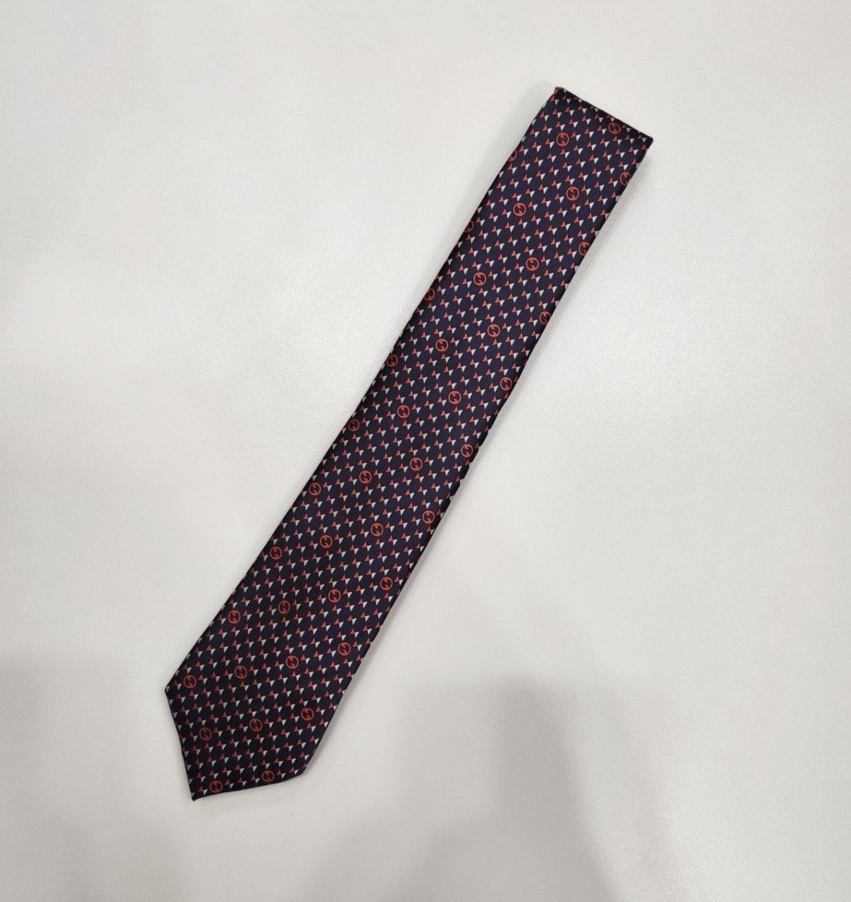💕 구* 라운드 인터로킹 G 실크 넥타이