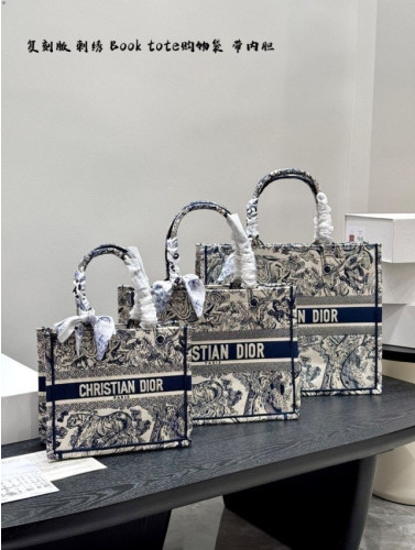 💕 디* 3D자수 트왈 드 주이 북 토트백 ( 중36cm, 소26cm )