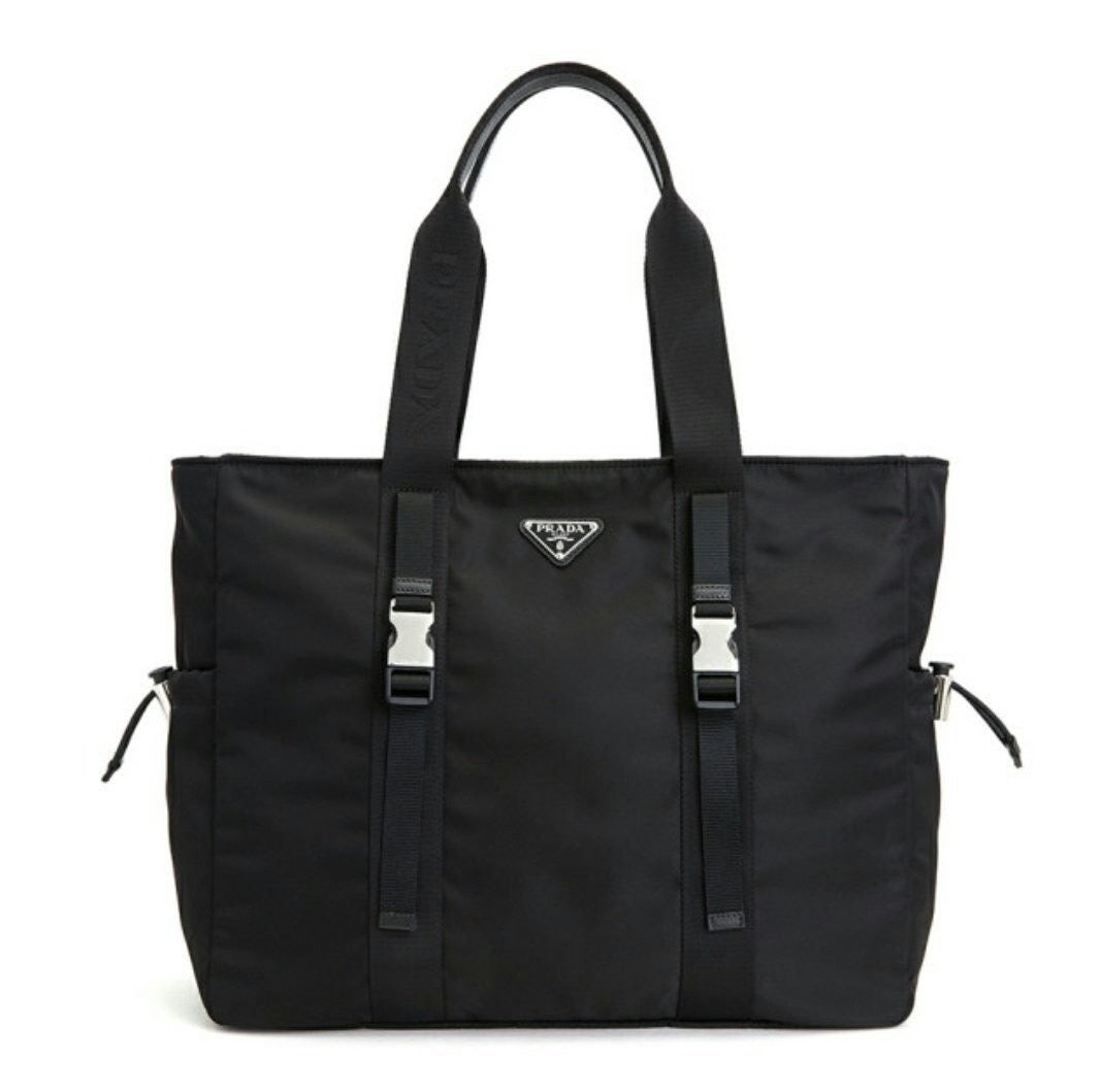 💕 프** 2VG042973 F0002 메탈 삼각로고 나일론 버클 토트백 블랙 공용 가방