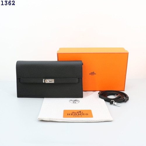 💕 에*** 켈리 클래식 투 고 장지갑