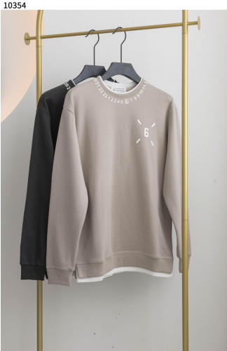 #메종마르지엘라 [Maison Margiela] 메종마르지엘라 넥넘버 레이어드 맨투맨  신상입고💢 #상의 #티셔츠 #10354