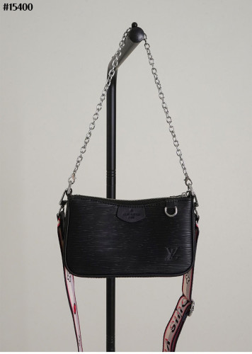 🔆 [LOUIS VUITTON] 루이비통 이지 파우치 온 스트랩 에삐 체인백 🔆