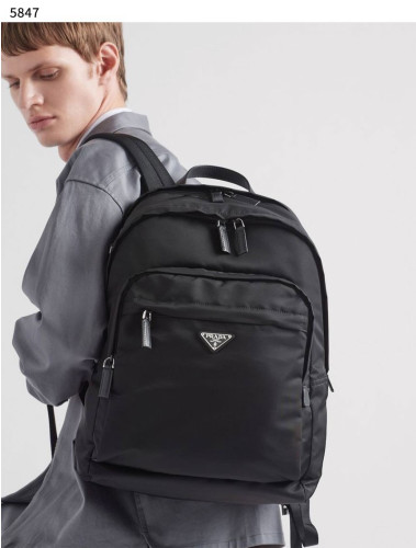 #프라다 [PRADA] 수입프리미엄급 프라다 리나일론 사피아노 레더 백팩 신상 입고 💢 #태그 #가방 #5847