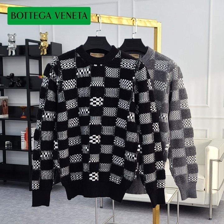 BTG 엠보 체스패턴 니트