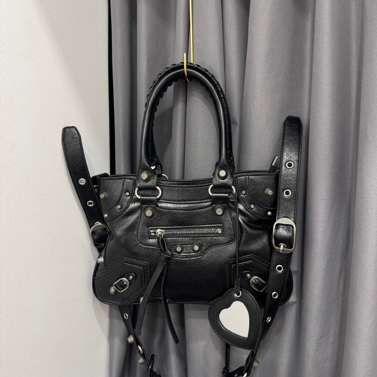 🤴🏻  #발렌시아가  네오 카골 핸드백🤴🏻